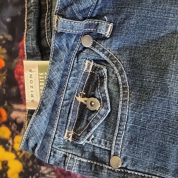 NWT Juniors Arizona Boot Cut Jeans - Picture 4 of 8